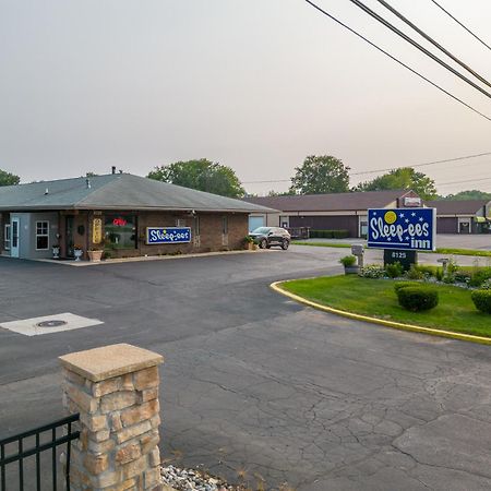 Sleep-Ees Inn, Saginaw & Frankenmuth Eksteriør bilde