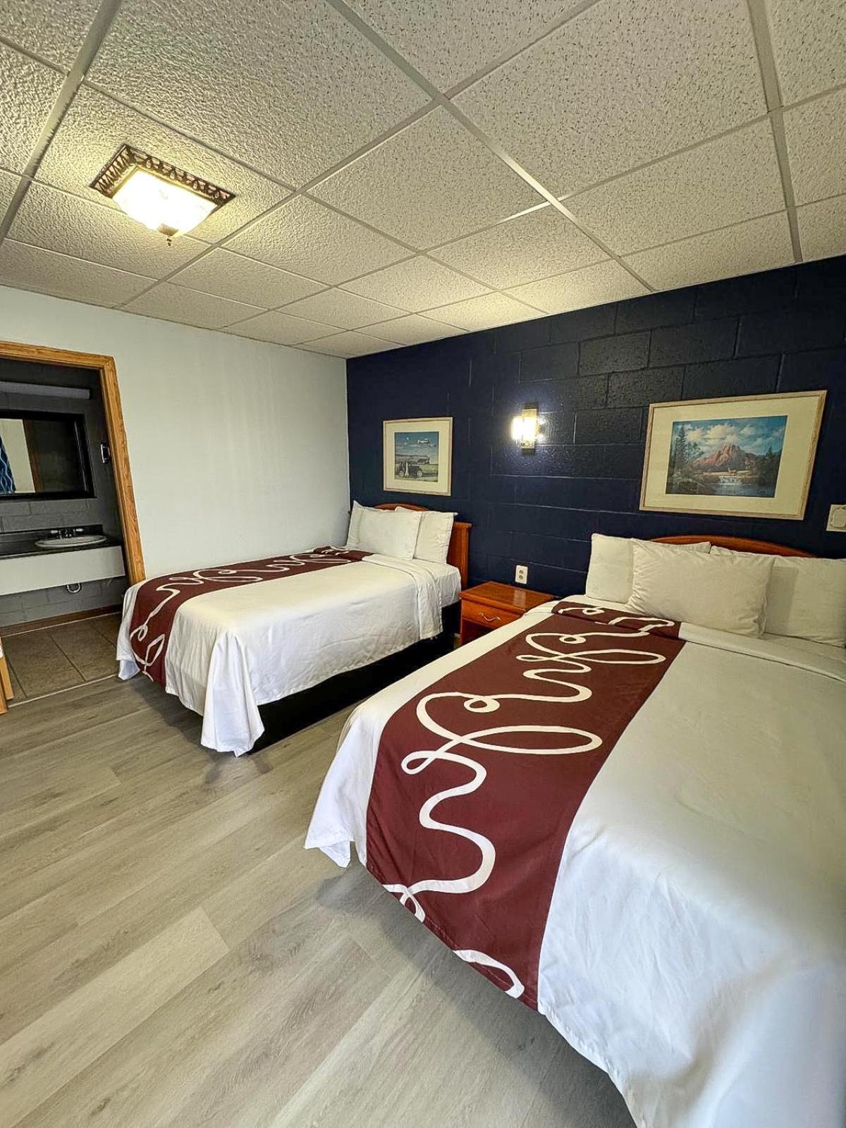 Sleep-Ees Inn, Saginaw & Frankenmuth Eksteriør bilde